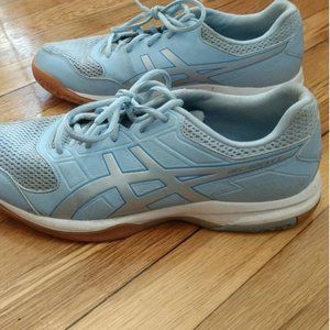 Asics sneakers size 11